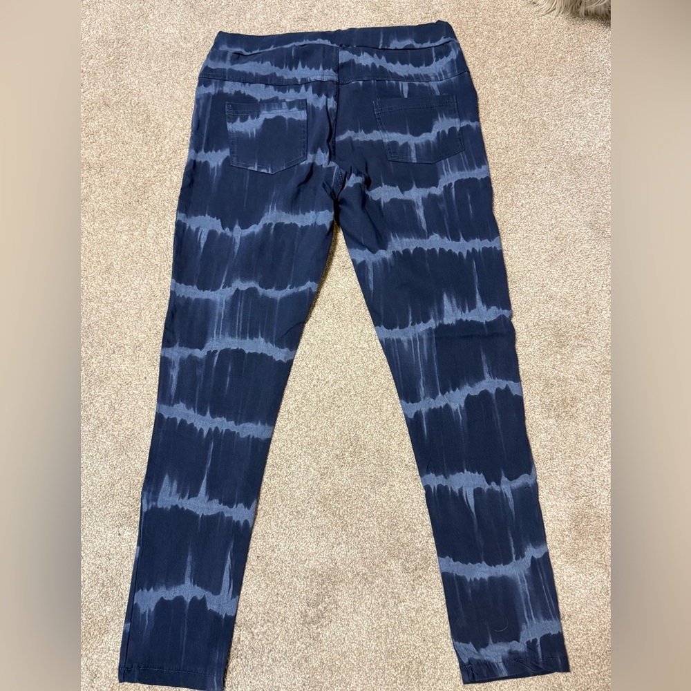 NWOT Stylish Blue Tie-Dye Skinny Pants - Picture 4 of 6